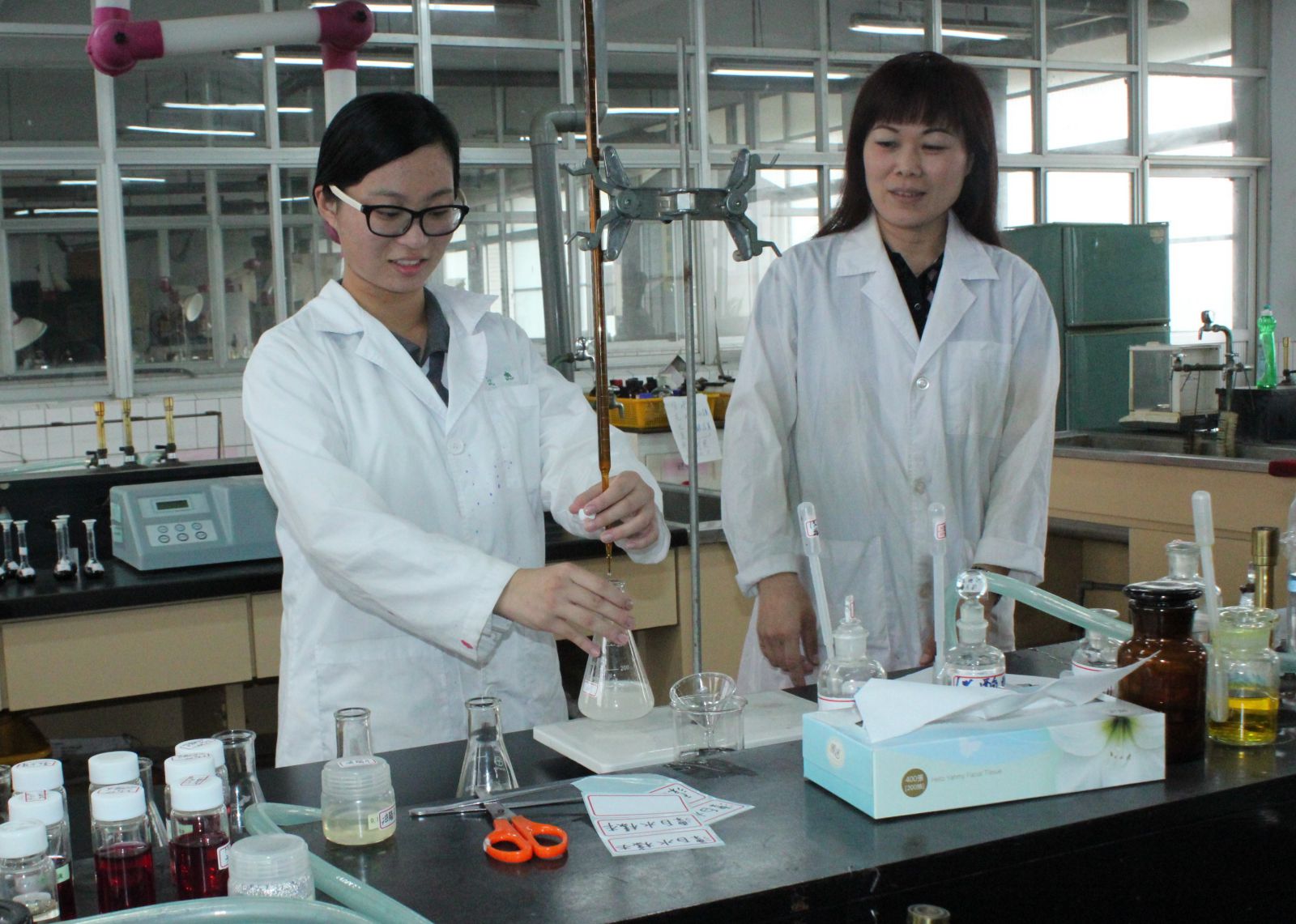 105學年度第1學期-電子媒體 105學年度第1學期-電子媒體