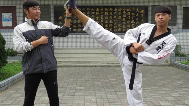 彰化員農學生謝明坤以小搏大,挺進亞運國手培訓隊 彰化員農學生謝明坤以小搏大,挺進亞運國手培訓隊